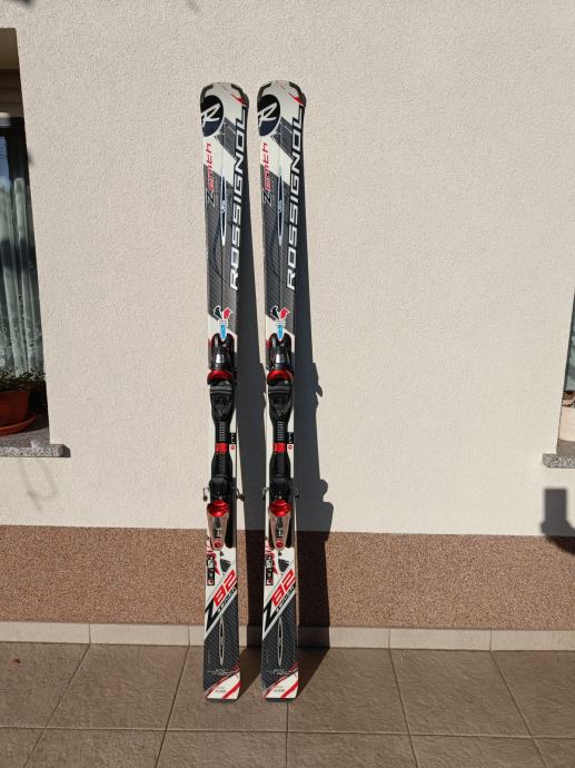 Smuči Rossignol Zenith z82 in smučarske palice Rossignol carbon