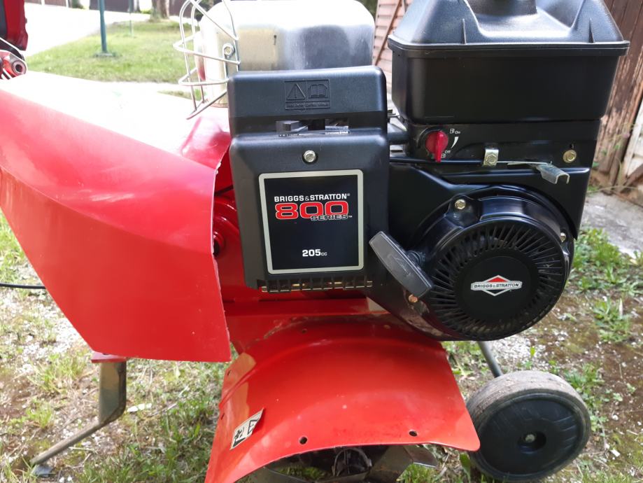 prekopalnik briggs stratton 800 series 205cc