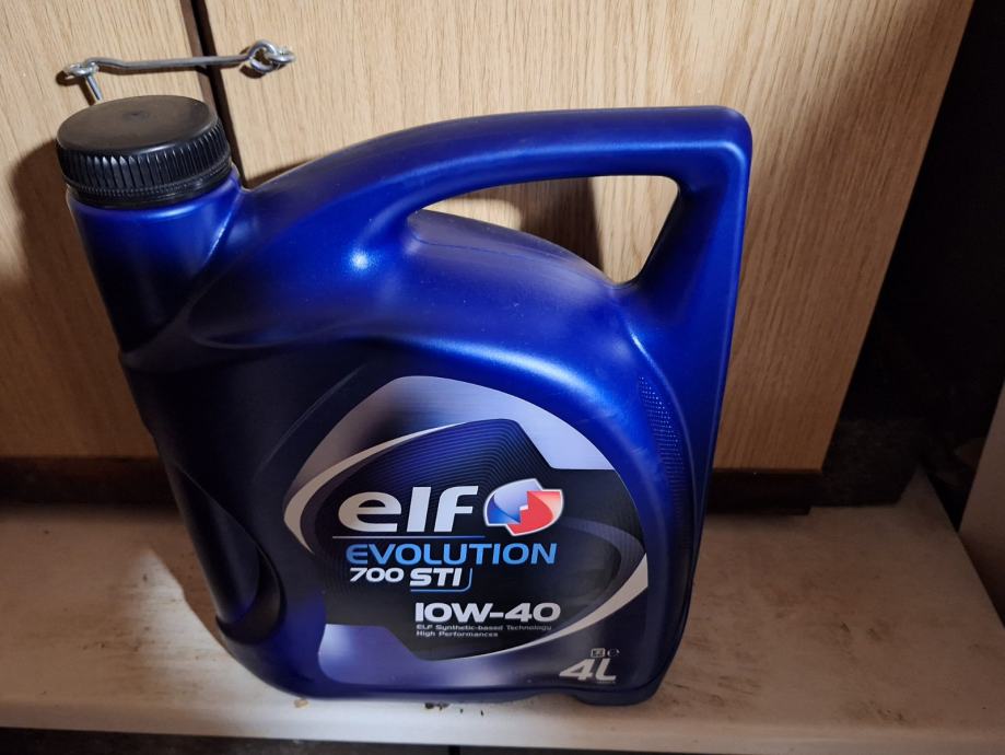 Motorno Olje Elf Evolution 700 STI 10W-40 4 litre