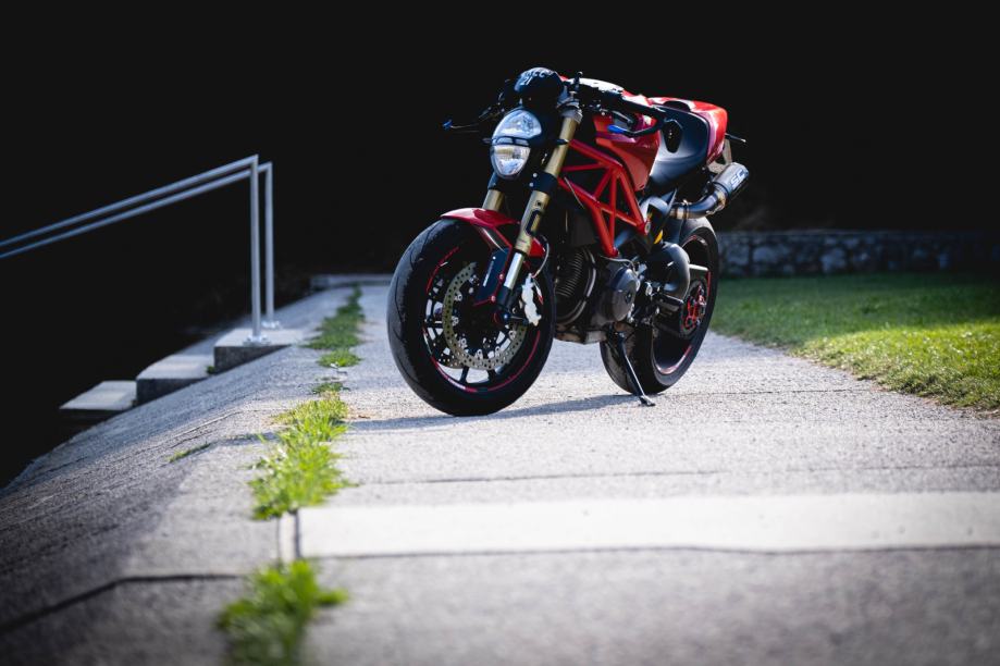 Ducati monster 803 cm3, 2011 l.