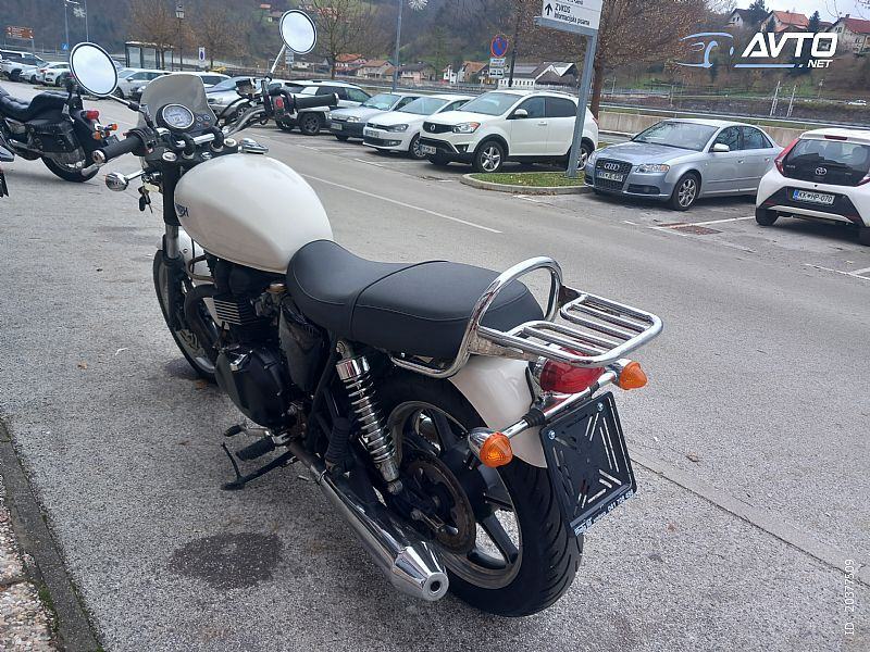 Triumph Bonneville L