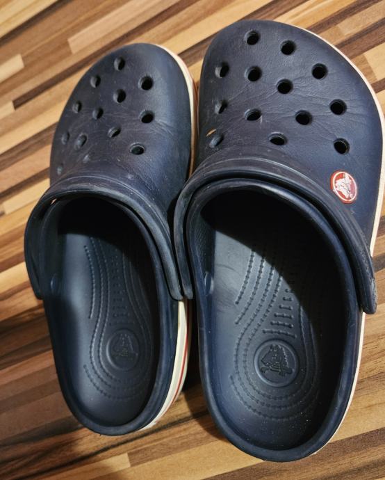 PRODAM NATIKAČE CROCS št. J 3, št. 34-35