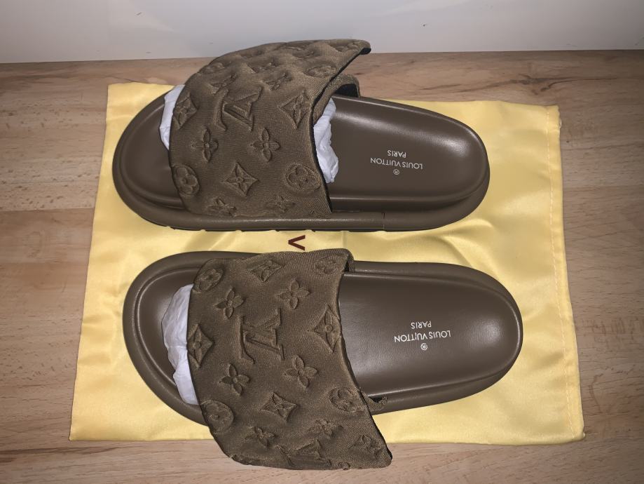 Louis Vuitton 'Pool Pillow' Slides - Women's 36