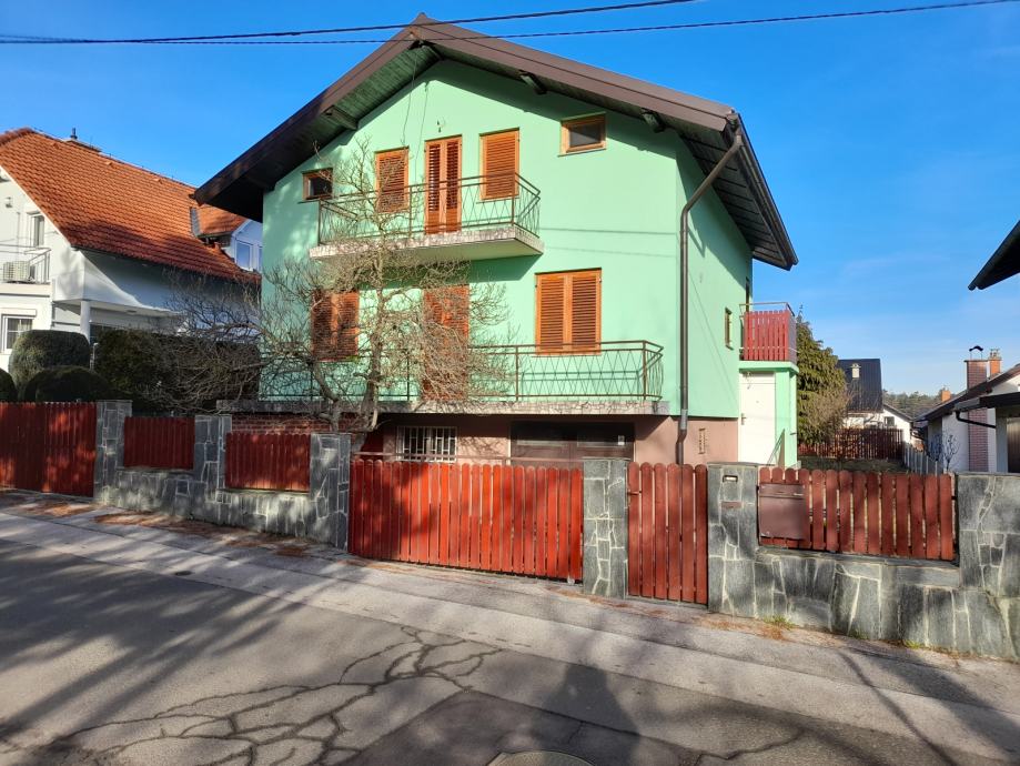 Lokacija hiše: Radvanje, 202.00 m2 (prodaja)