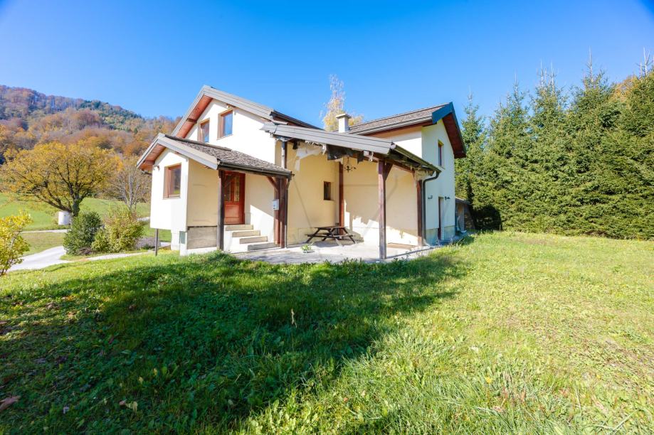 Lokacija hiše: Laško, Jurklošter, 199.30 m2 (prodaja)