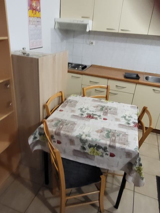 Lokacija stanovanja: PESJE BLIŽINA HOFERJA IN GORENJA, 30.00 m2 (oddaja)