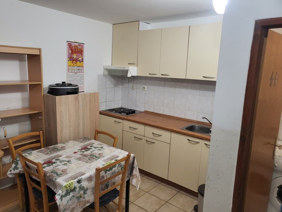 Lokacija stanovanja: Velenje, 30.00 m2 (oddaja)