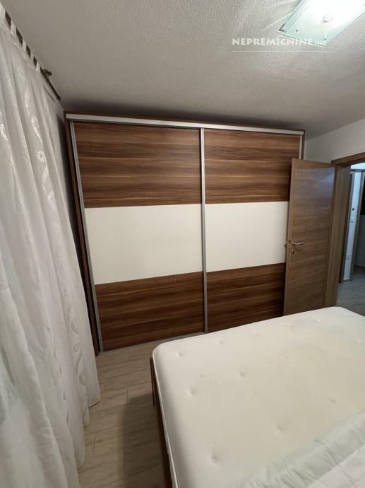 Oddaja 1,5 sobnega stanovanja 65m2+20m2 terasa, Ljubljana Trnovo (oddaja)