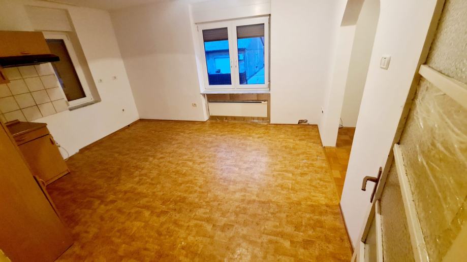 Prodam 3-sobno stanovanje, Ilirska Bistrica, Trnovo 78.00 m2 (prodaja)