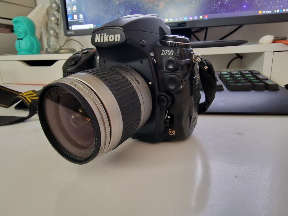 Nikon D700 - servisiran