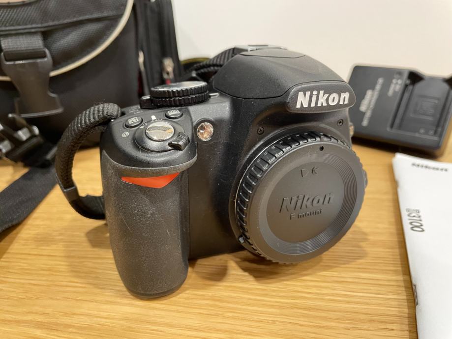 Nikon D3100 s torbico