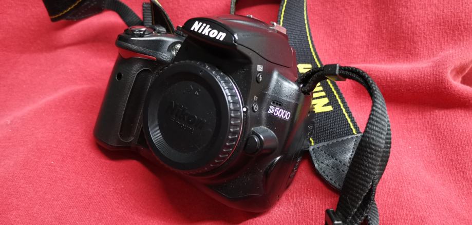 Nikon d5000 body фото