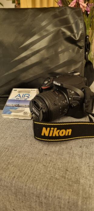 Nikon D52