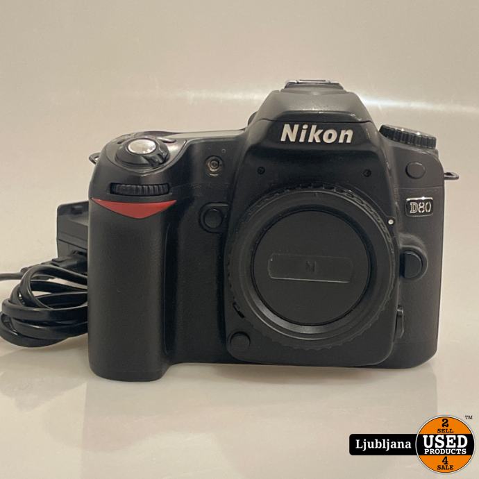 NIKON D80