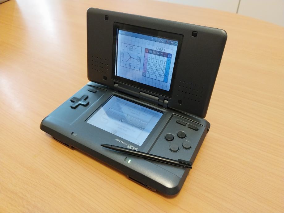 Nintendo DS (prvi model)