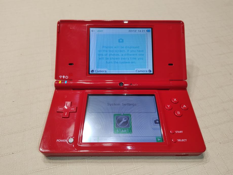 Konzola Nintendo DSi