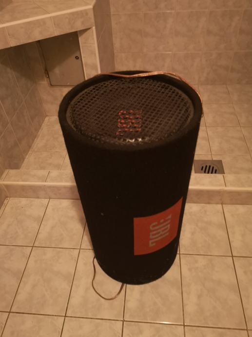 JBl 500 watt subwoofer