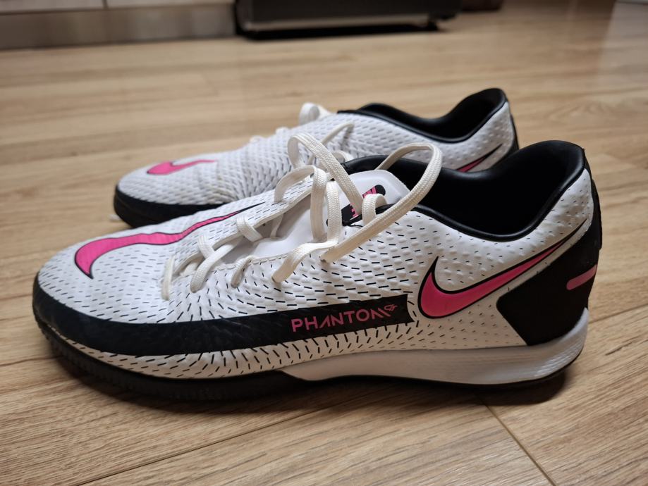 Nike Phantom Indoor št.41