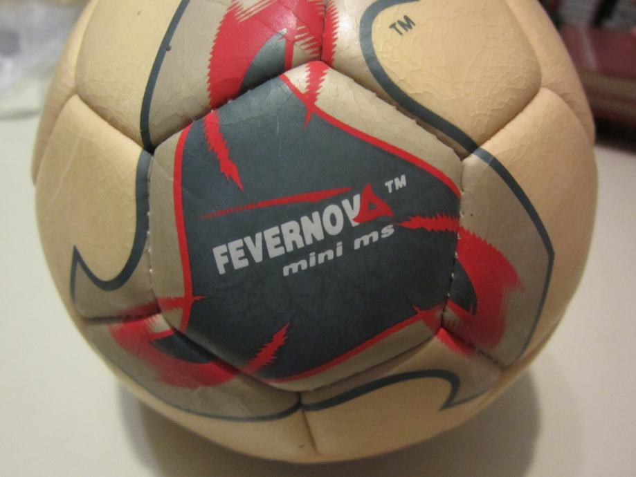 Žoga Adidas Fevernova mini ms FIFA 2002 World Cup 13cm