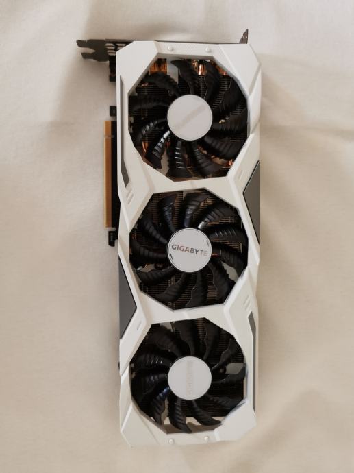 P: Gigabyte RTX 2080 Super OC White 8Gb