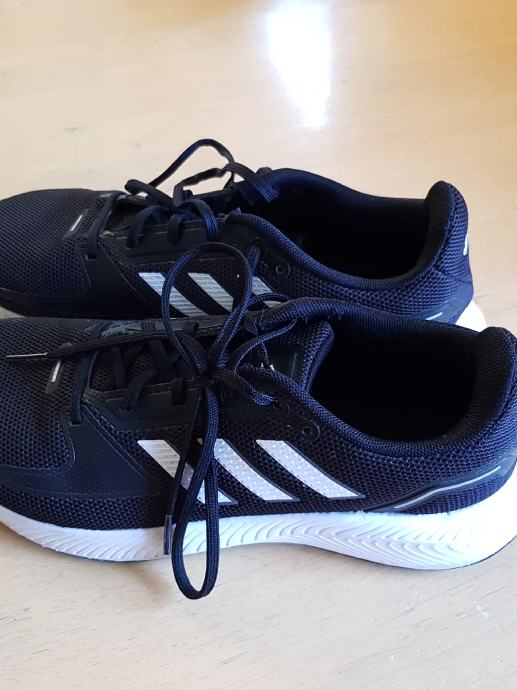 adidas superge št.40