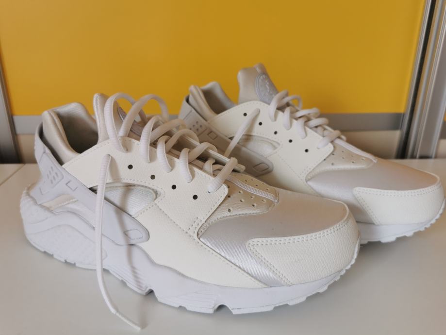 Nike Air Huarache št. 44