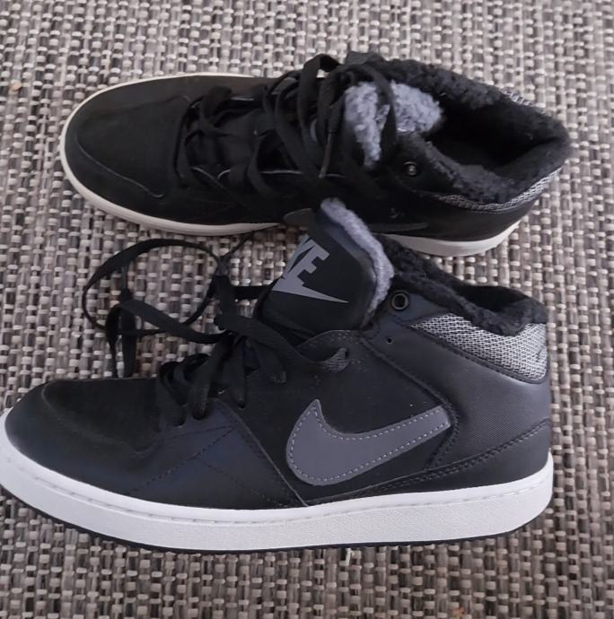 NIKE PRIORITY MID WINTER Črna 41