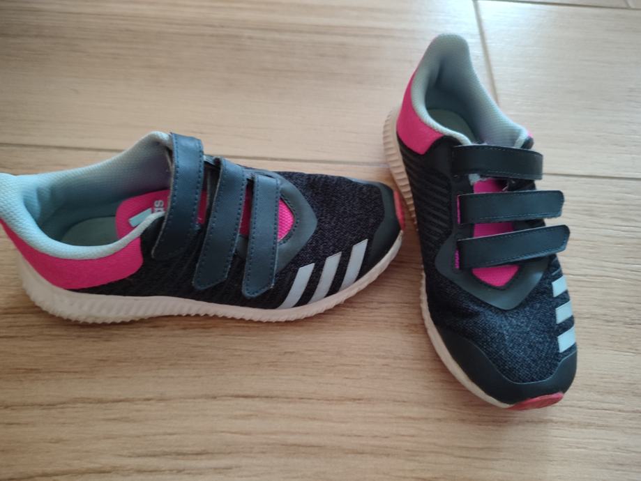 Adidas superge št.33