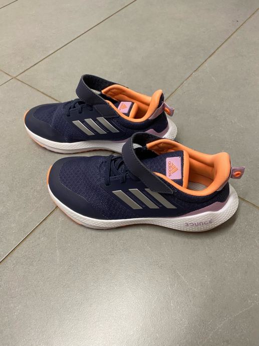 Dvoranski copati Adidas Bounce, št.34, DOSTAVA GRATIS