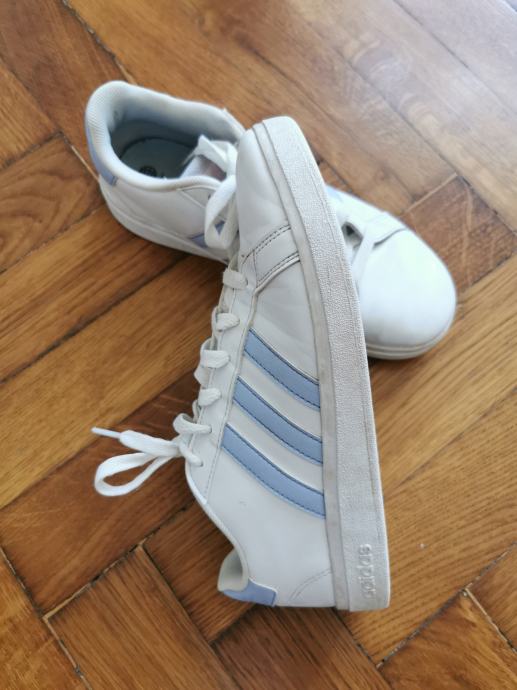 Superge Adidas za deklico št. 37