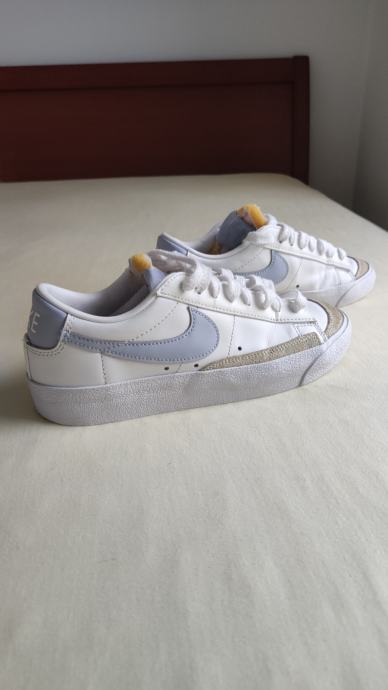 Nike Blazer 37.5