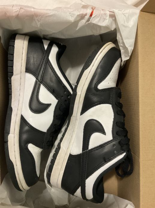 Nike pandas - low dunks black and white.