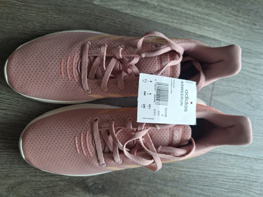 Prodam nove adidas superge roza barve, št. 39 (1/3)