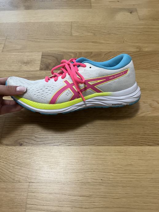 Športni čevlji ASICS Gel-Excite 7, velikosti 40,5