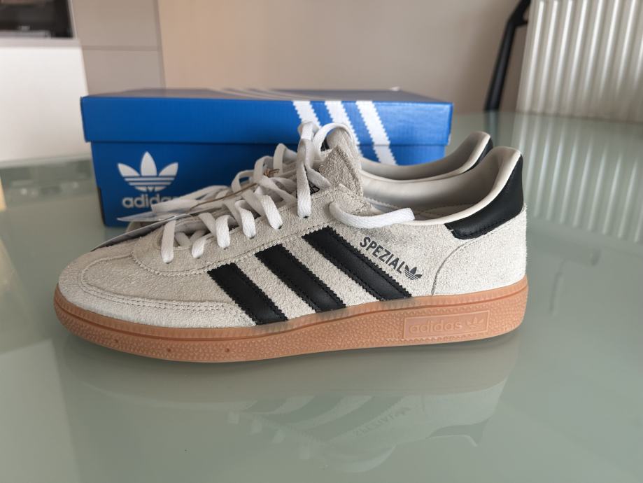 Superge Adidas SPEZIAL