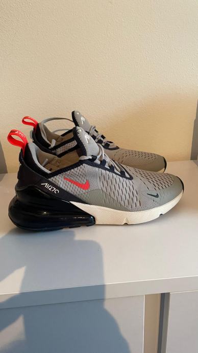 Superge Nike Air MAx 270