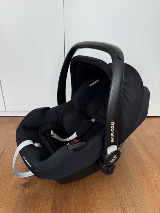 Lupinica Maxi Cosi Cabriofix i_Size