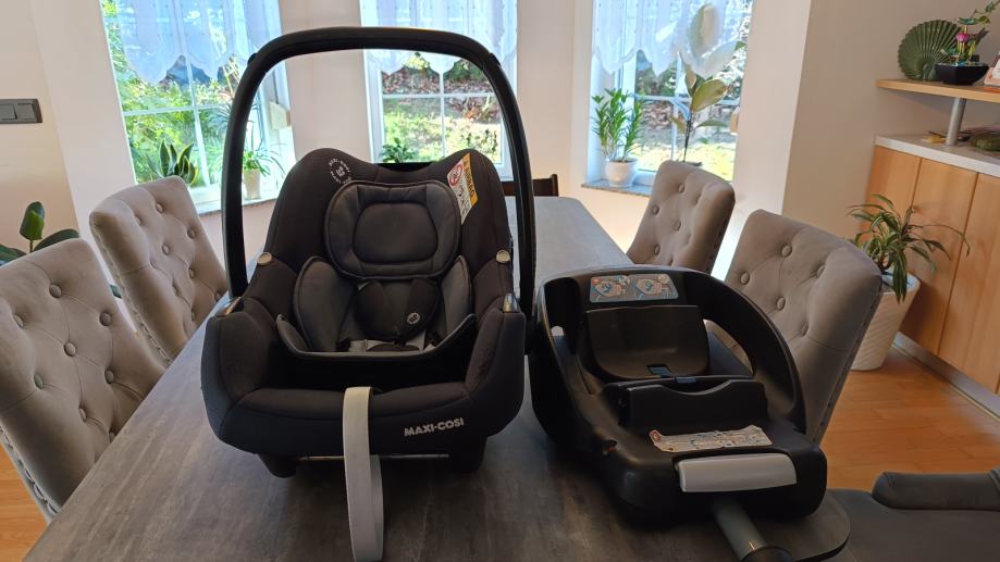 Maxi-Cosi lupinica z isofix bazo