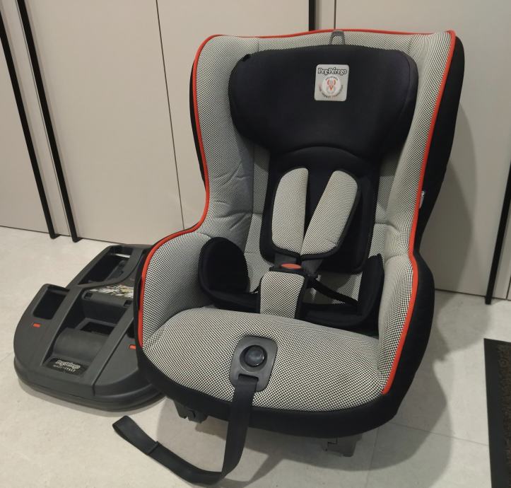 Avtosedež Peg Perego 9-18kg + isofix baza