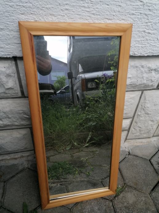Ogledalo v okvirju 37 x 77 cm