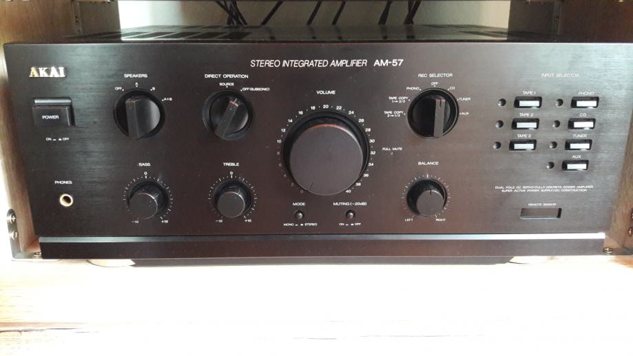 AKAI AM - 57