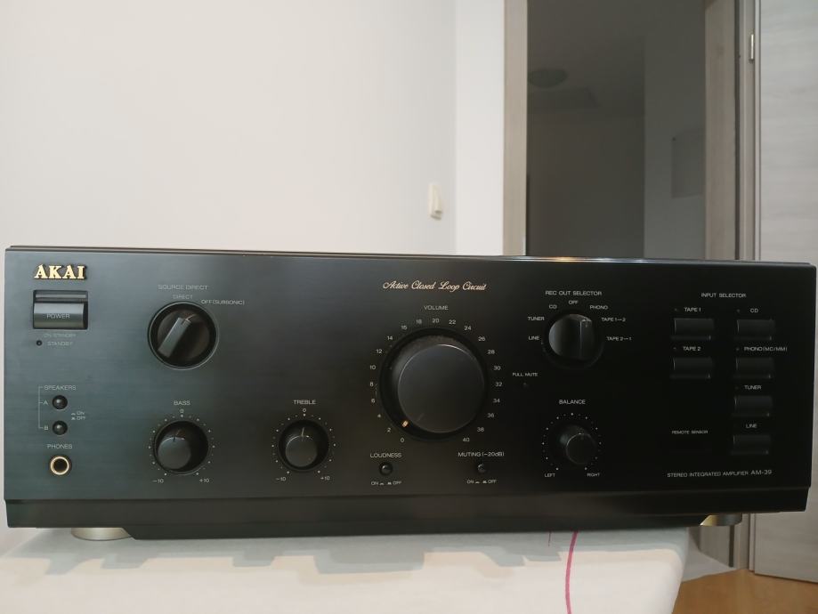 AKAI OJACEVALEC AM-39,4X60 W,VINTAGE