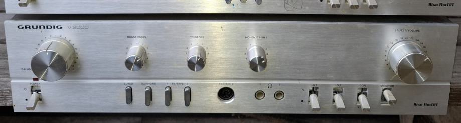 Grundig ojačevalnik V2000 Integrated amplifier