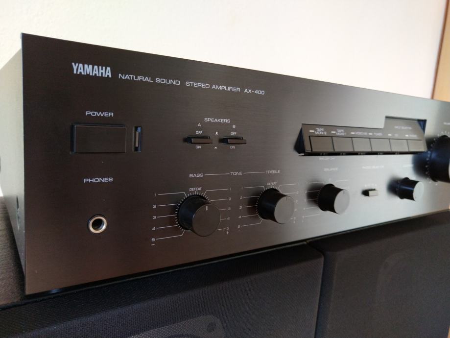 Ojačevalec Yamaha AX-400