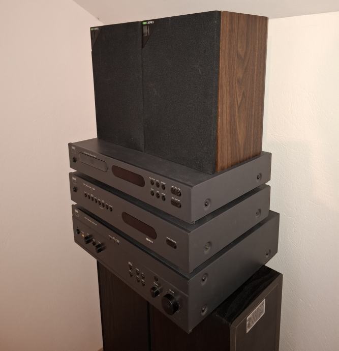 vintage Hi Fi komponente NAD : tuner C440, cd C540 in ojačevalnik 317