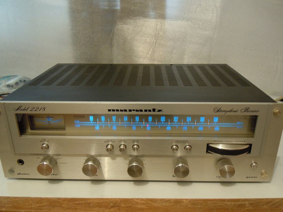 Marantz 2218 vintage receiver