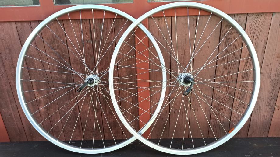 CROSS - TREKKING - MTB 29/28 - 622-20 rims V brake - * NO DISC BRAKE*