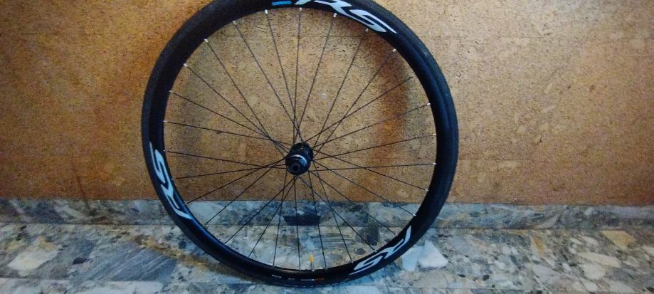 Obroč za cestno kolo Shimano RS disc