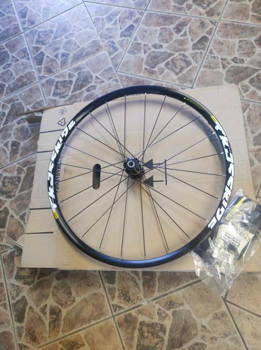 Set koles Mavic 26"; NOVO