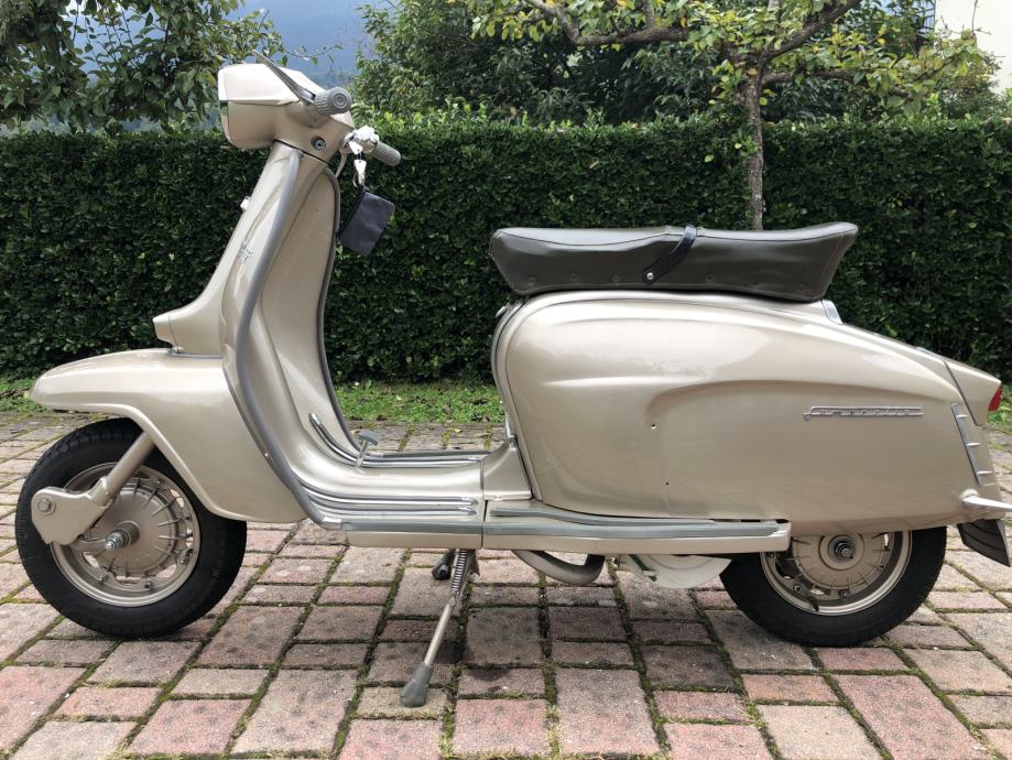 Lambretta Golden Special Li150